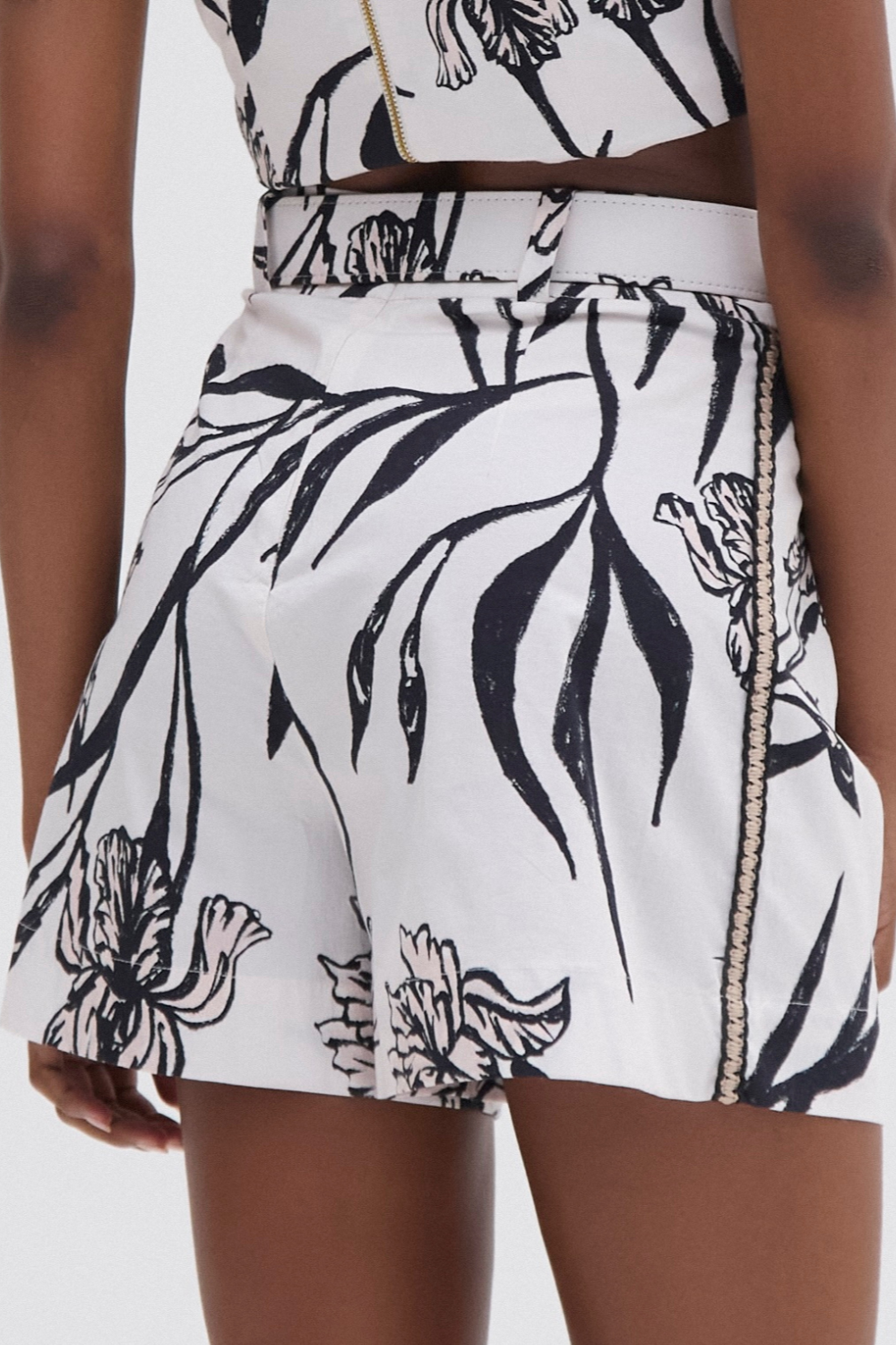 IRIS SHORT