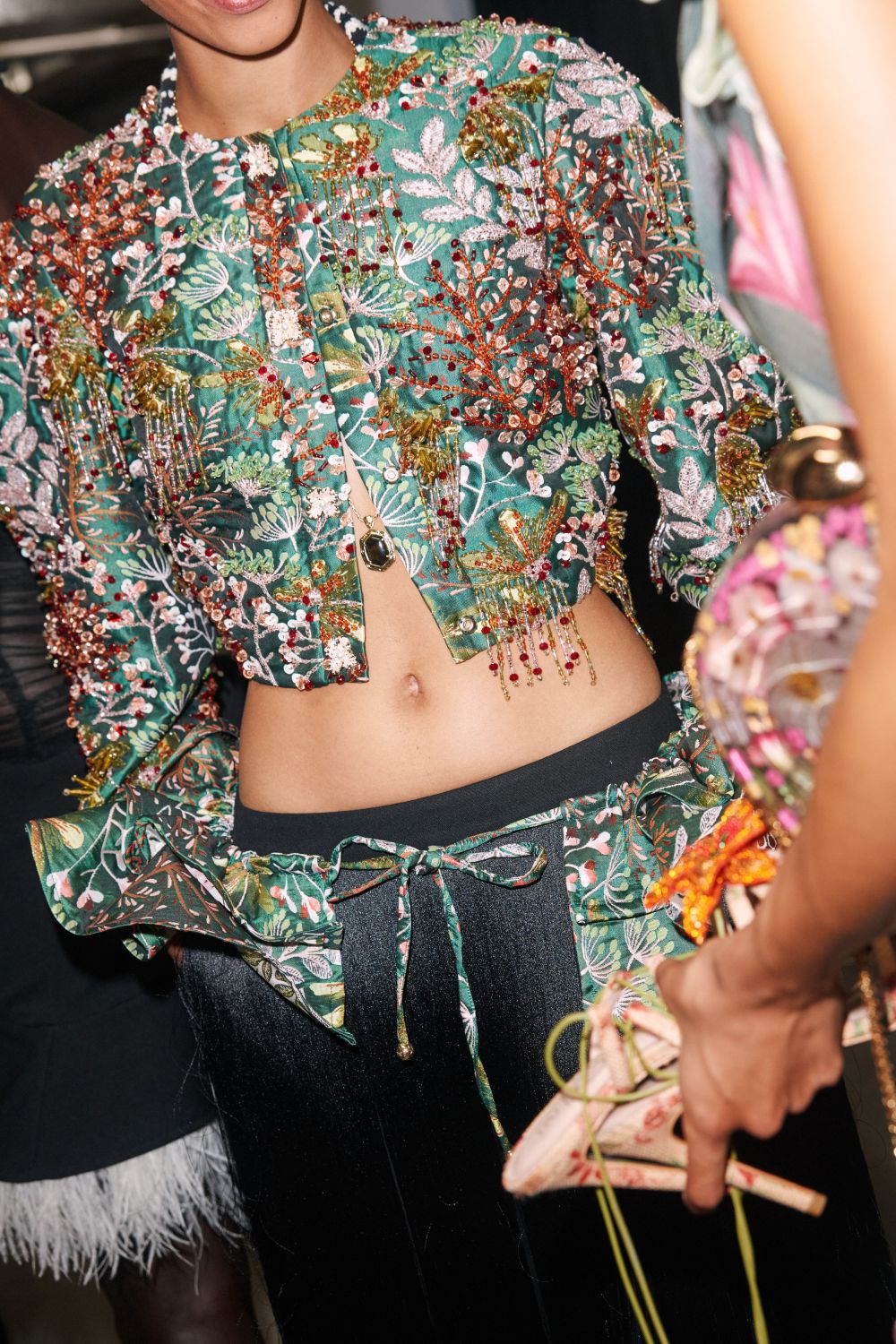 ROSALIE JACQUARD FLORAL EMBROIDERED CROPPED JACKET (RUNWAY)