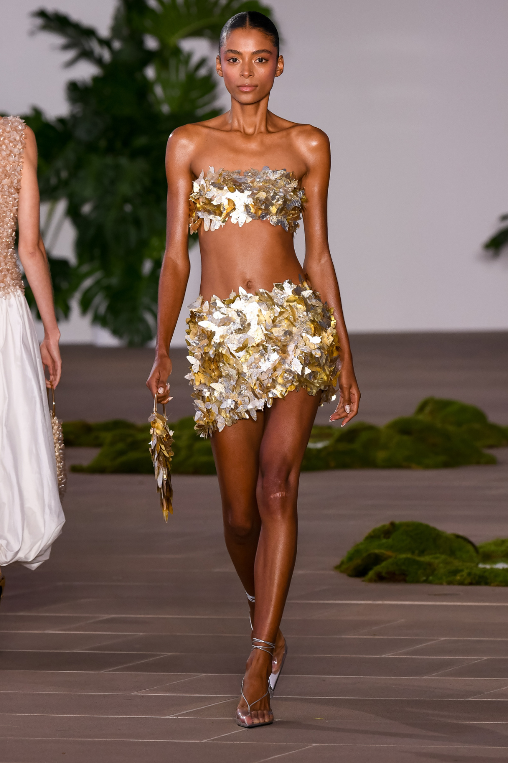 SEQUIN SKIRT (RUNWAY)