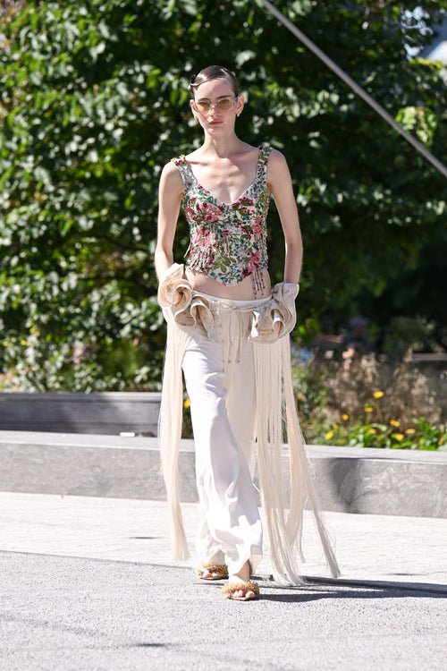 THE WHITE FRINGE PANTS (RUNWAY)