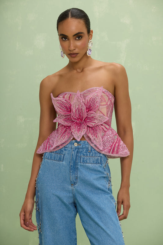 AMELIA EMBROIDERY TOP (RUNWAY)