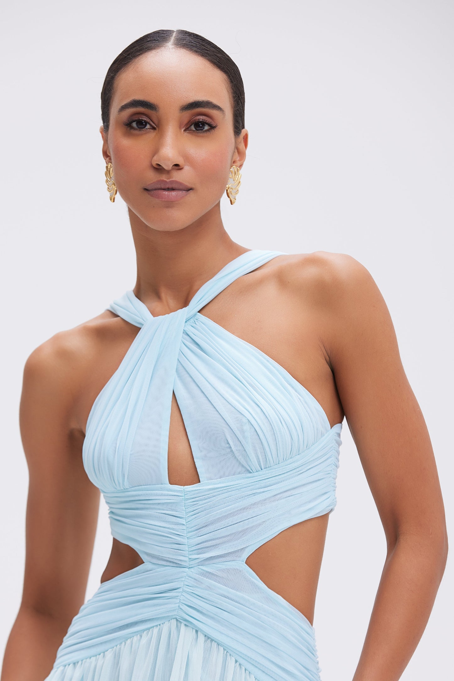 SILK PLISSE ESSENCE HALTERNECK GOWN