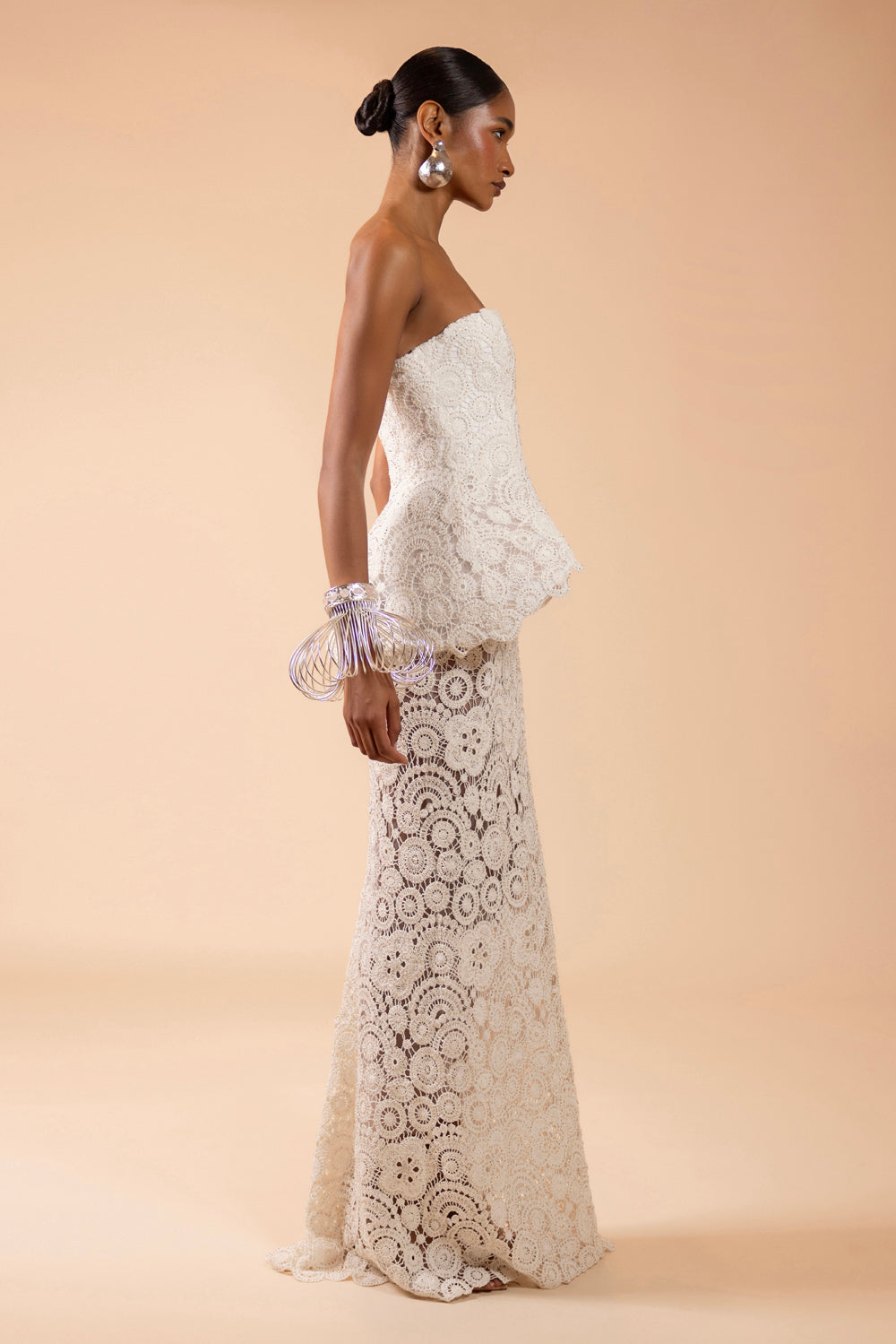 GAL EMBROIDERY PEPLUM MAXI DRESS (RUNWAY)