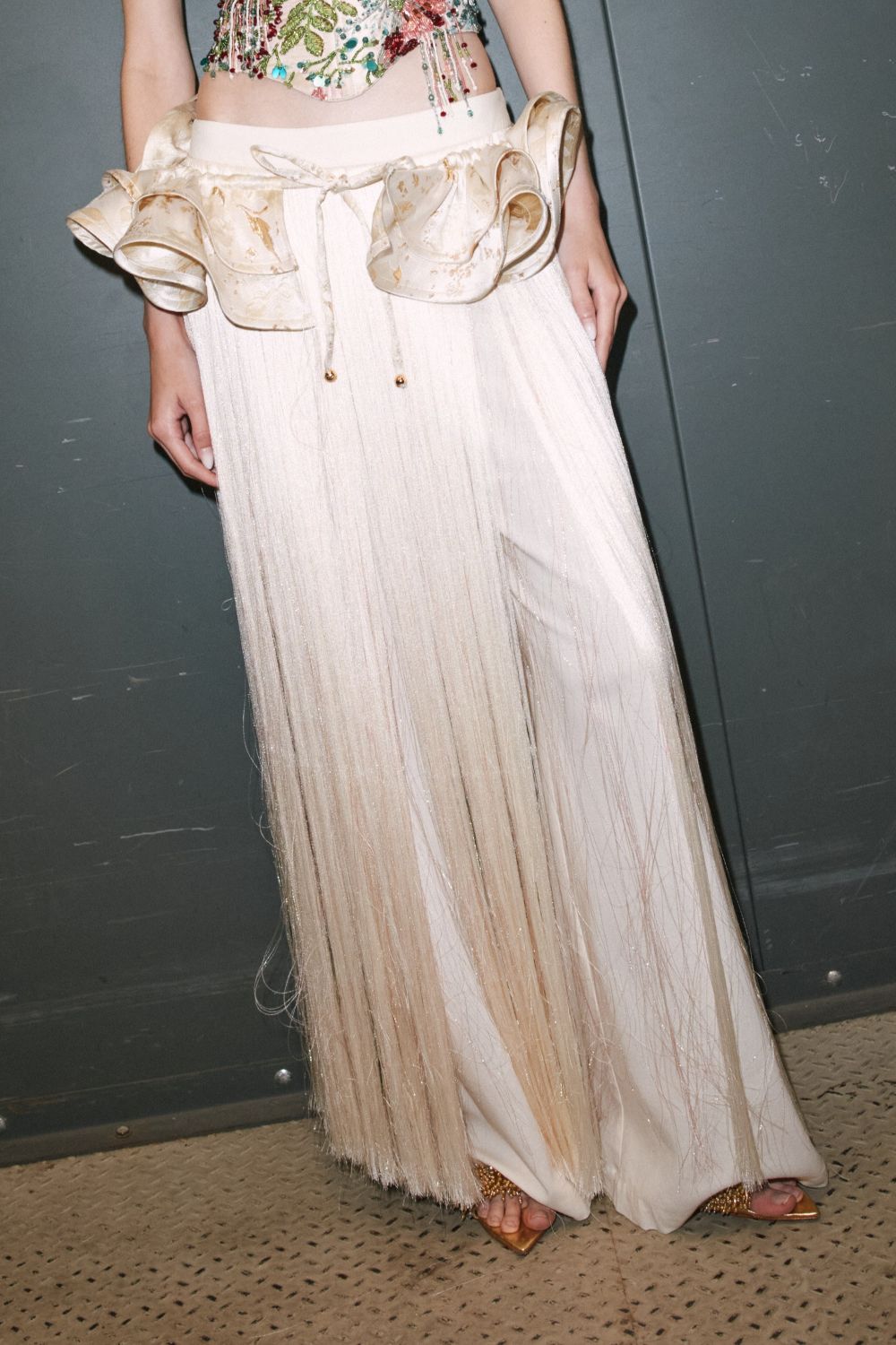 THE WHITE FRINGE PANTS (RUNWAY)