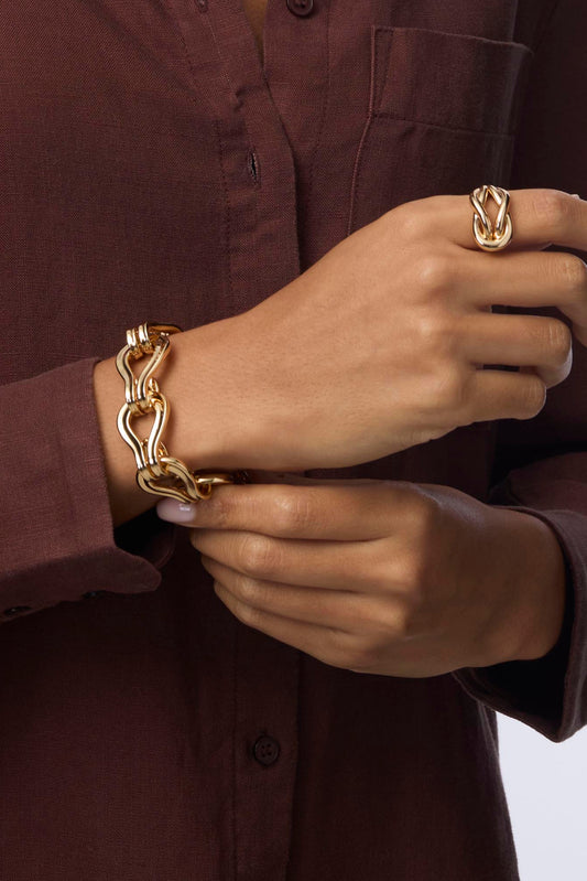 BUCKLE BRACELET