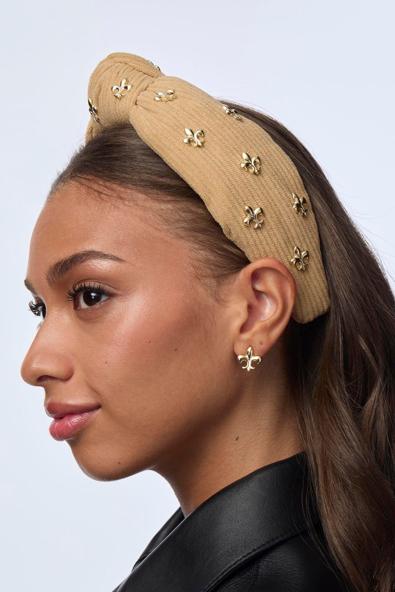 KNOTTED FLEUR DE LIS EMBELLISHED HEADBAND