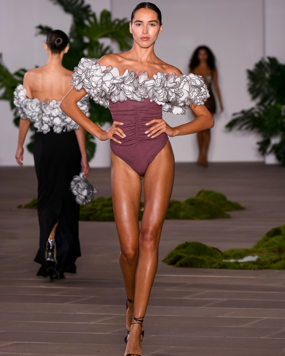 KNIT BODYSUIT (RUNWAY)