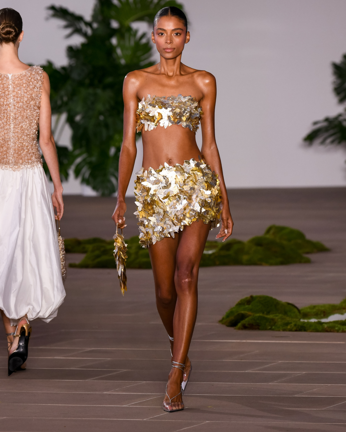 SEQUIN SKIRT (RUNWAY)