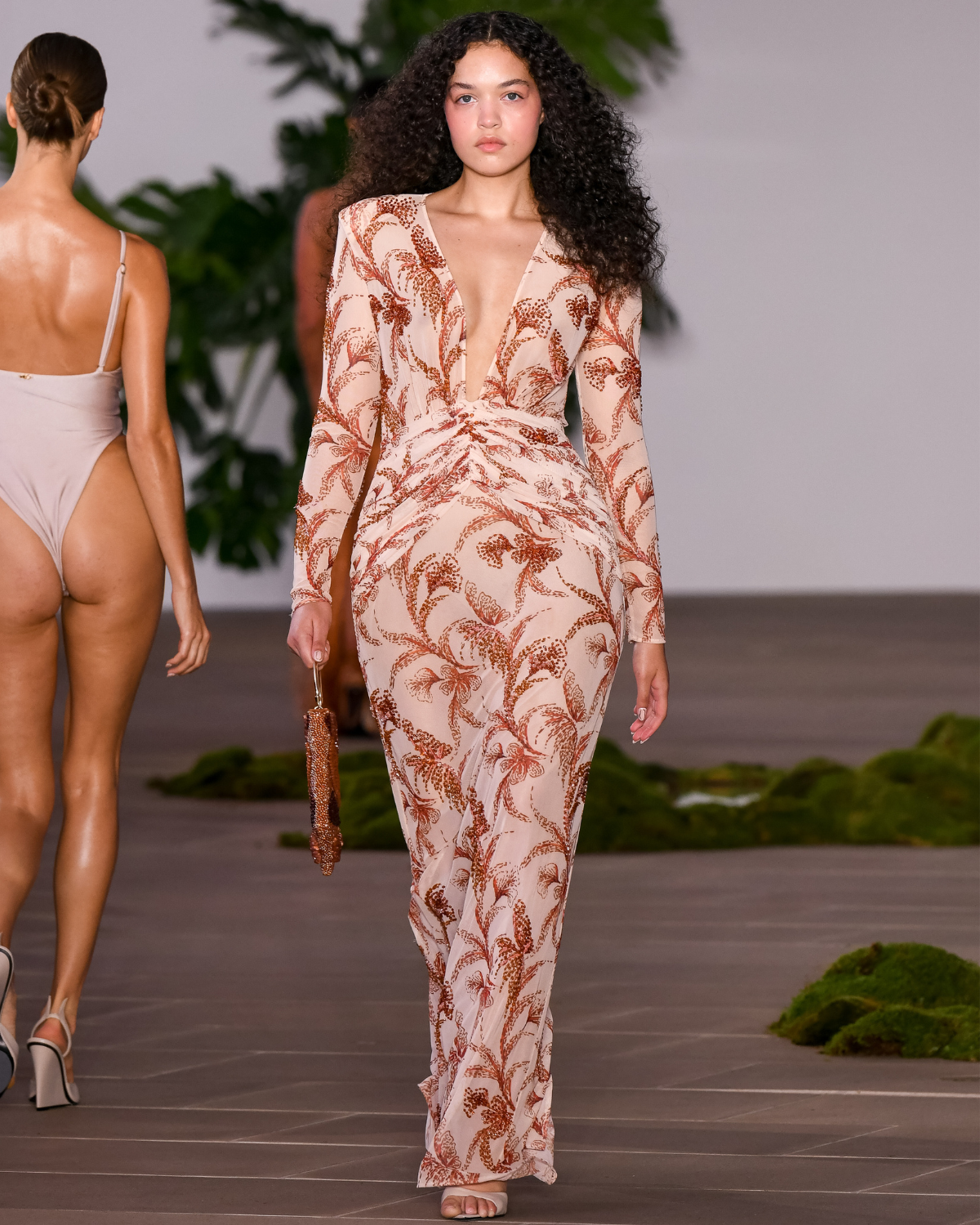 SUNSET PLUNGE MAXI DRESS (RUNWAY)