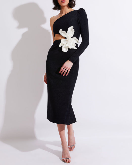 ONE SHOULDER MAXI DRESS WITH FLOWER APPLIQUE